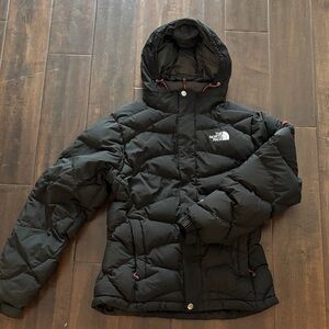 The North Face Women's Summit Series Black Puffer Jacket XS
